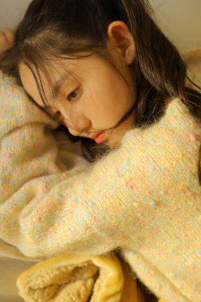 韩国女大学生沙龙室